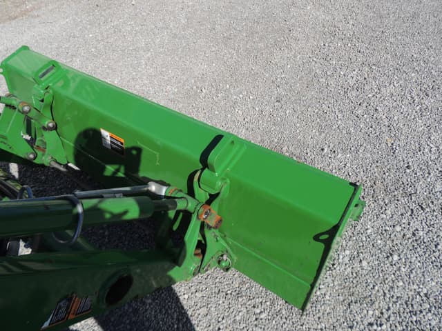 Image of John Deere 4044R equipment image 4