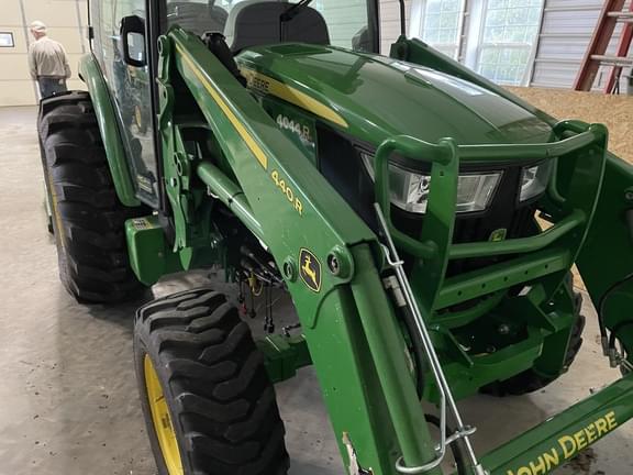 Image of John Deere 4044R equipment image 1