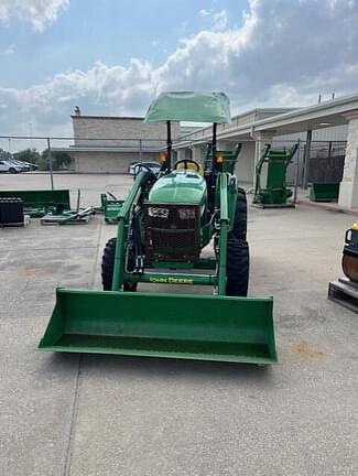 Image of John Deere 4052M equipment image 1