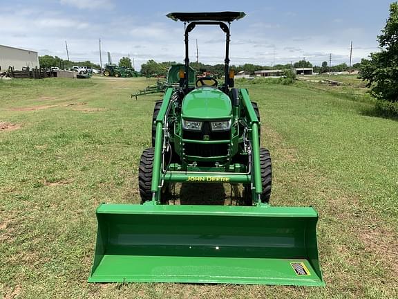 Image of John Deere 4052M equipment image 1