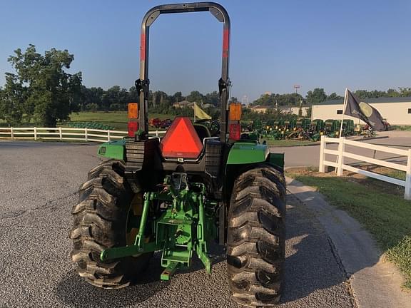 Thumbnail image John Deere 4052M 5