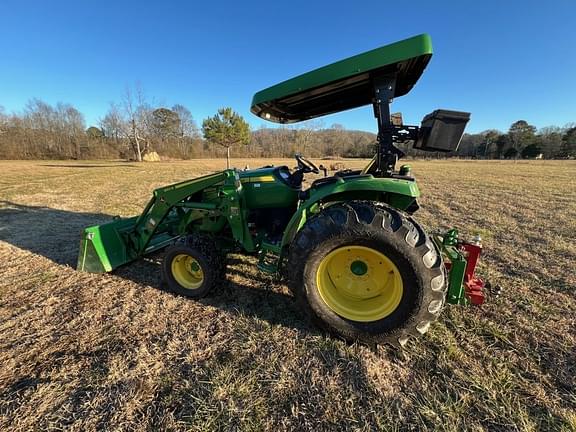 Image of John Deere 4052M equipment image 1