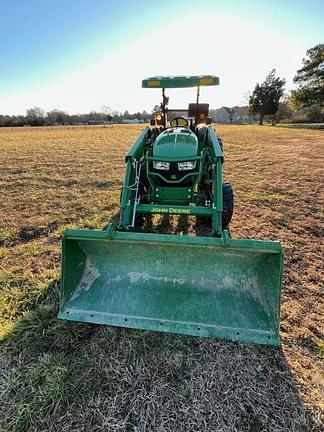 Image of John Deere 4052M equipment image 2