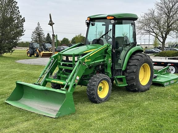 Image of John Deere 4052R equipment image 2