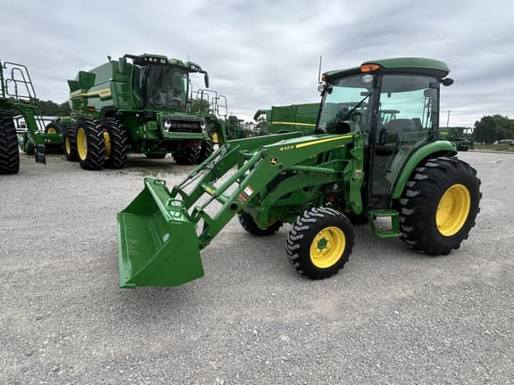 Image of John Deere 4052R equipment image 1