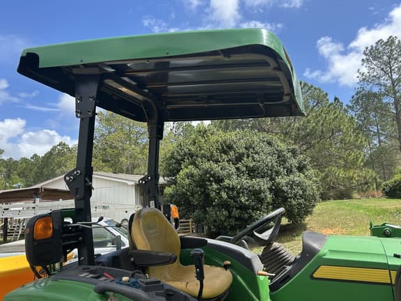 Image of John Deere 4052R equipment image 4