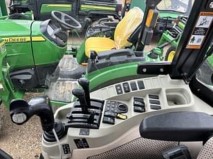 Main image John Deere 4066R 10