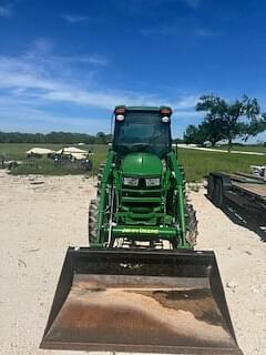 Image of John Deere 4066R equipment image 1