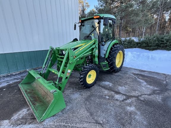 Image of John Deere 4066R equipment image 1