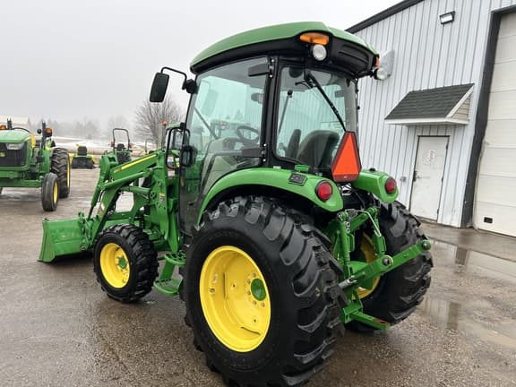 Image of John Deere 4066R equipment image 1