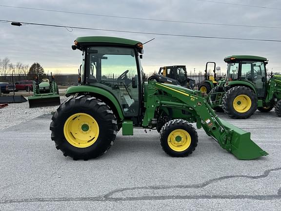 Image of John Deere 4066R equipment image 4