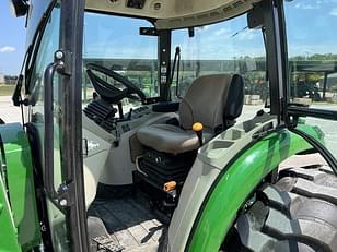 Main image John Deere 4066R 8