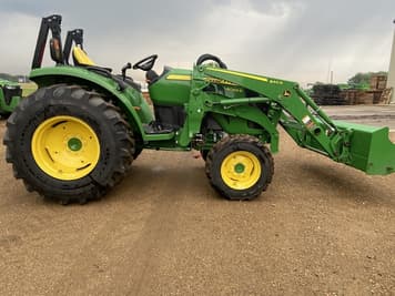 Main image John Deere 4066R