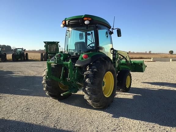 Image of John Deere 4066R equipment image 4