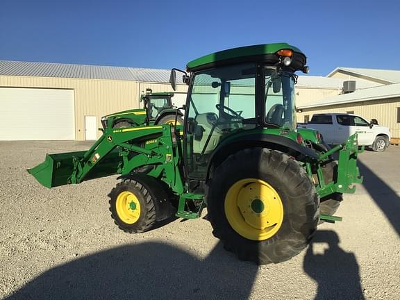 Image of John Deere 4066R equipment image 2