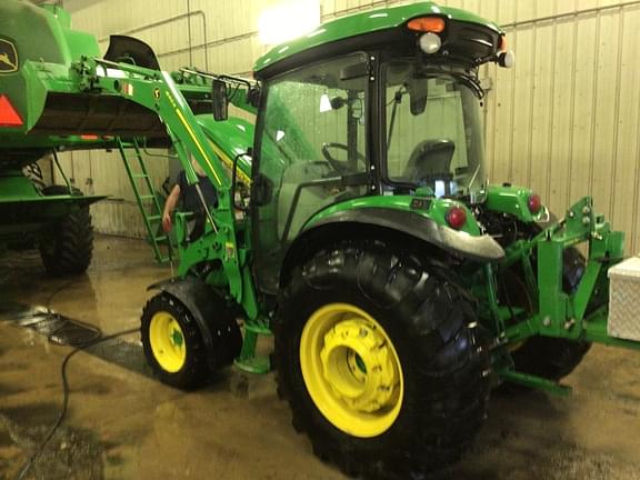 Image of John Deere 4066R equipment image 2