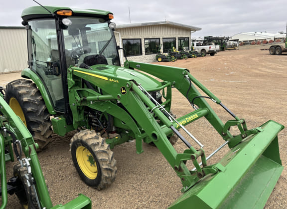 2020 John Deere 4066R Equipment Image0