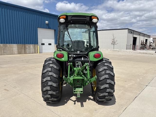 Image of John Deere 4066R equipment image 2
