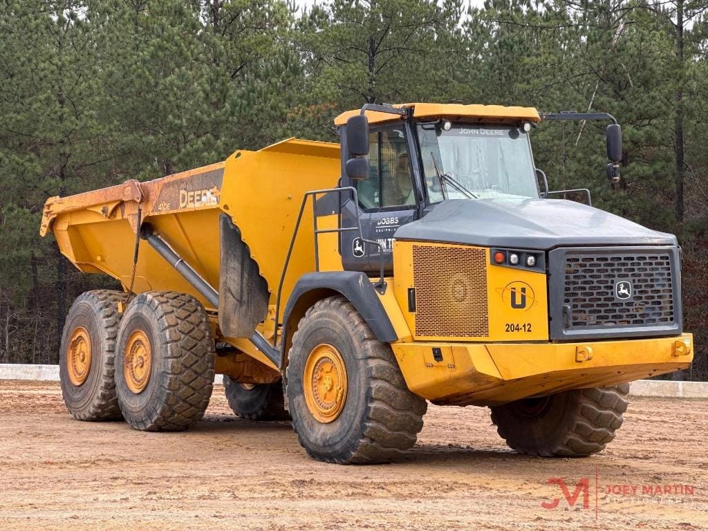 2020 John Deere 410E Equipment Image0
