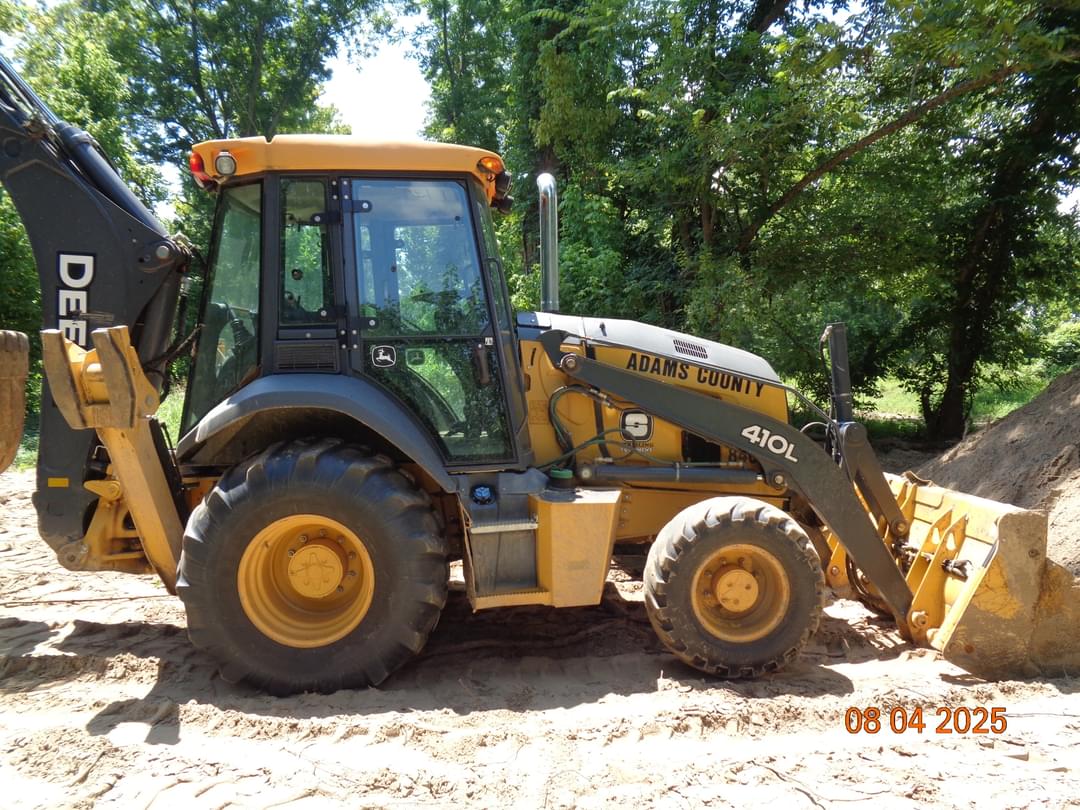 Image of John Deere 410L Image 1