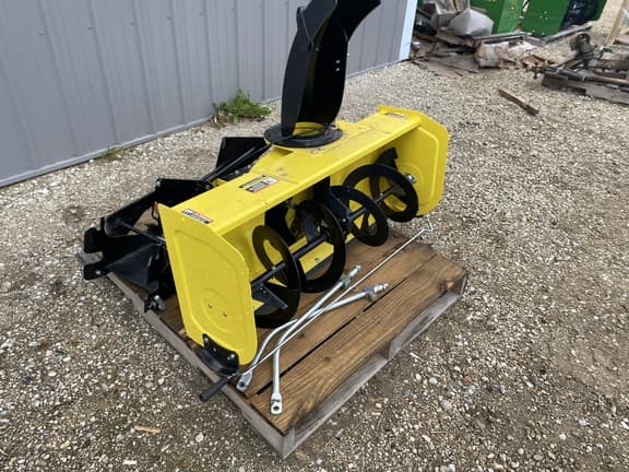 Image of John Deere 44" Snowblower Image 1