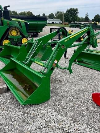 Image of John Deere 440R Primary image
