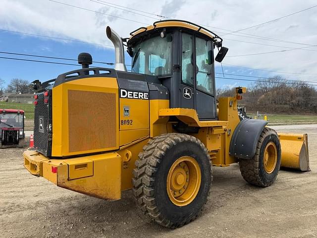 Image of John Deere 444K equipment image 4