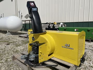 Main image John Deere 44" Snowblower