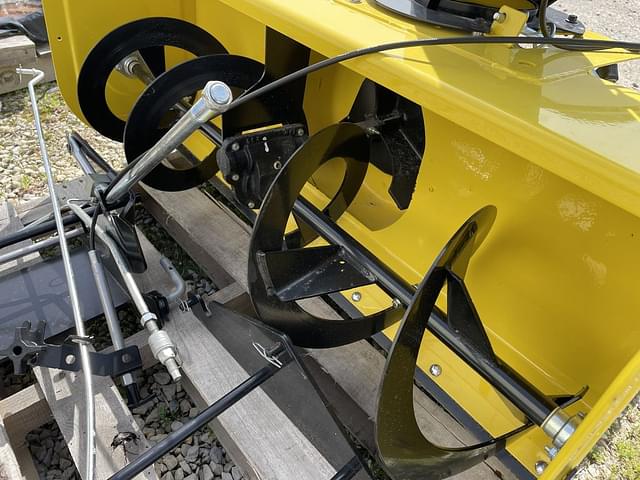 Image of John Deere 44" Snowblower equipment image 2