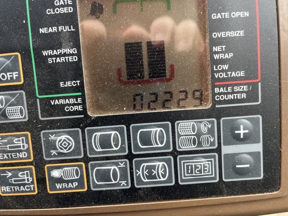 Image of John Deere 450E equipment image 4