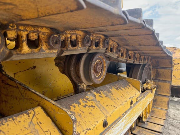 Image of John Deere 450K equipment image 4