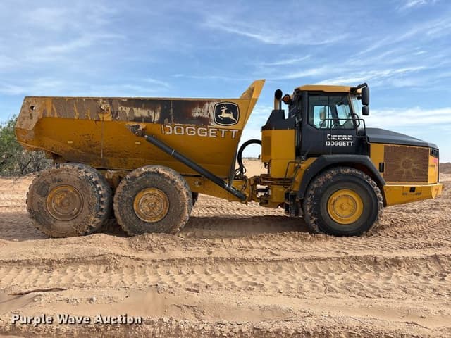 Image of John Deere 460E equipment image 3