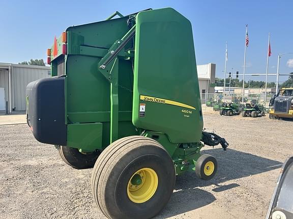 Image of John Deere 460M Silage equipment image 2