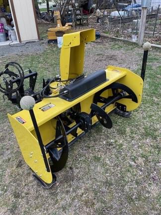 Image of John Deere 47" Snow Blower equipment image 1