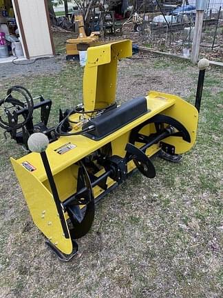 Image of John Deere 47" Snow Blower equipment image 1