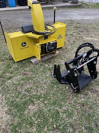 Image of John Deere 47" Snow Blower equipment image 3