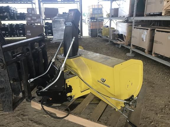 Image of John Deere 47" Snow Blower equipment image 3