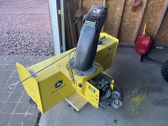 Image of John Deere 47" Snow Blower Primary image