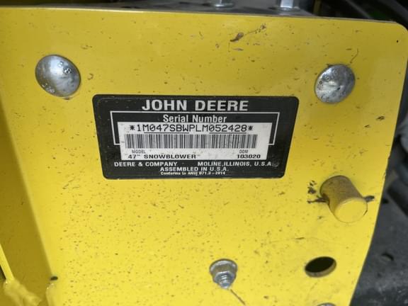 Image of John Deere 47" Snow Blower equipment image 4