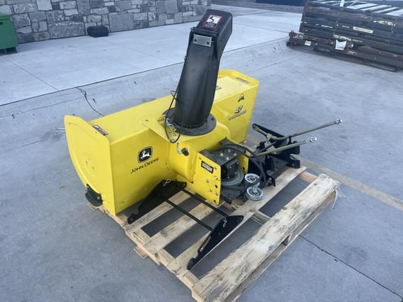 Image of John Deere 47" Snow Blower equipment image 3
