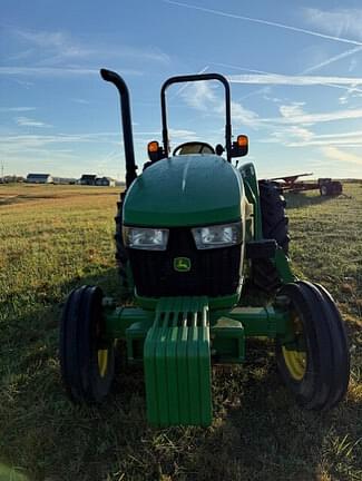 Image of John Deere 5045E equipment image 3