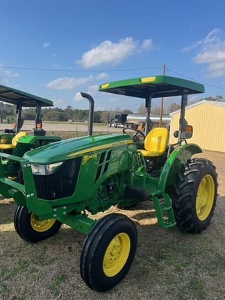 2020 John Deere 5045E Equipment Image0