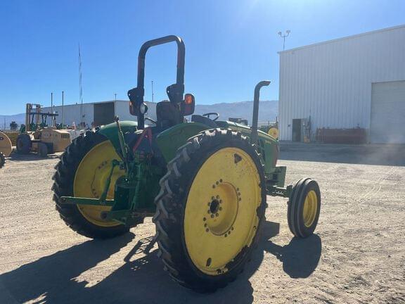 Image of John Deere 5045E equipment image 4