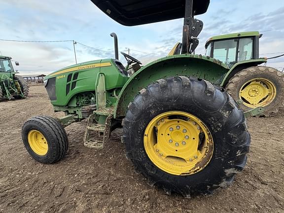 Image of John Deere 5045E equipment image 1