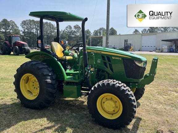 2020 John Deere 5045E Equipment Image0