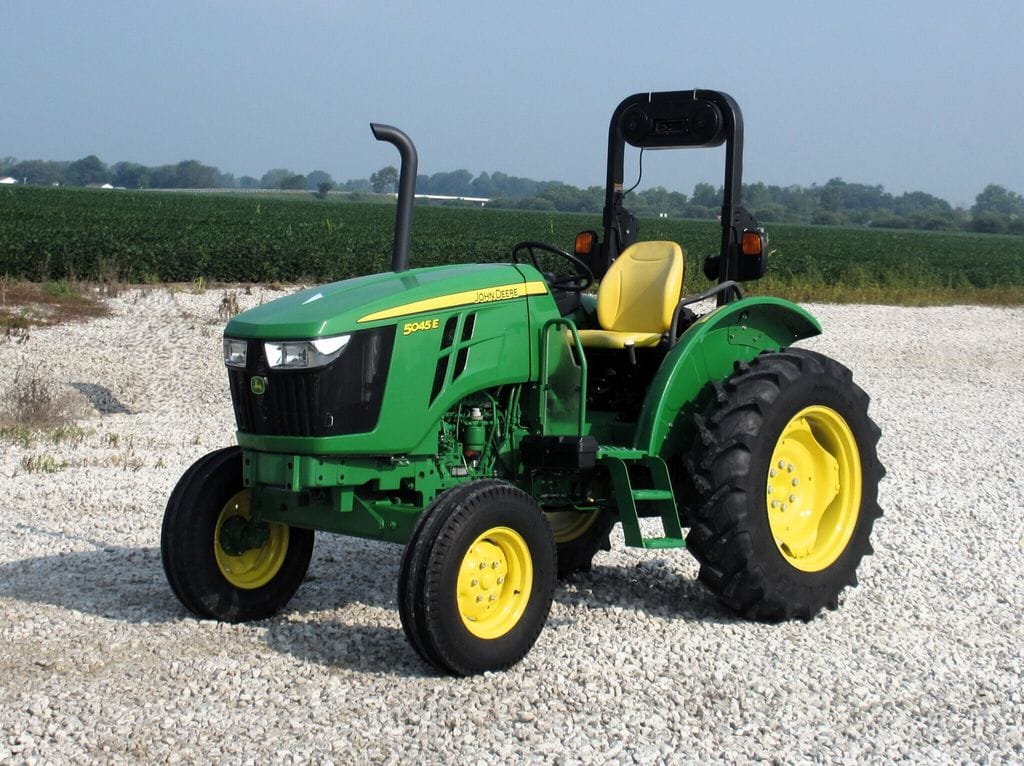 2020 John Deere 5045E Equipment Image0