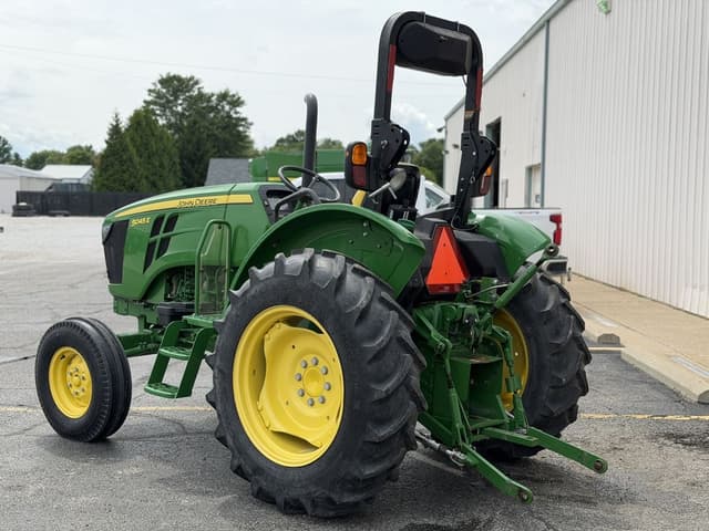 Image of John Deere 5045E equipment image 2