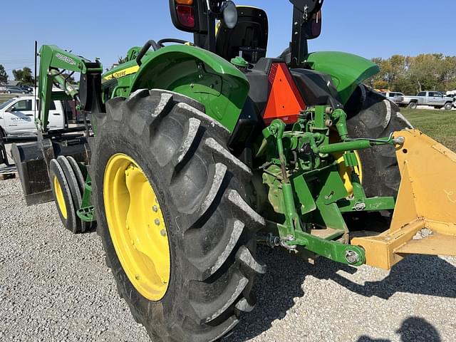 Image of John Deere 5045E equipment image 1