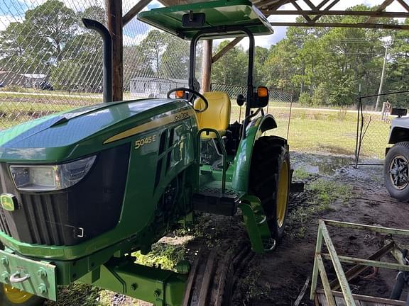 Image of John Deere 5045E Primary image