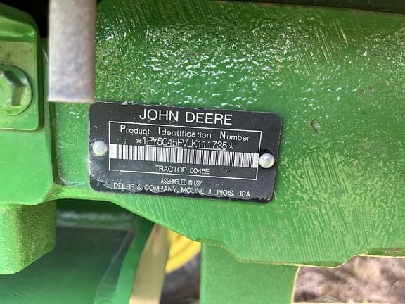 Image of John Deere 5045E equipment image 4